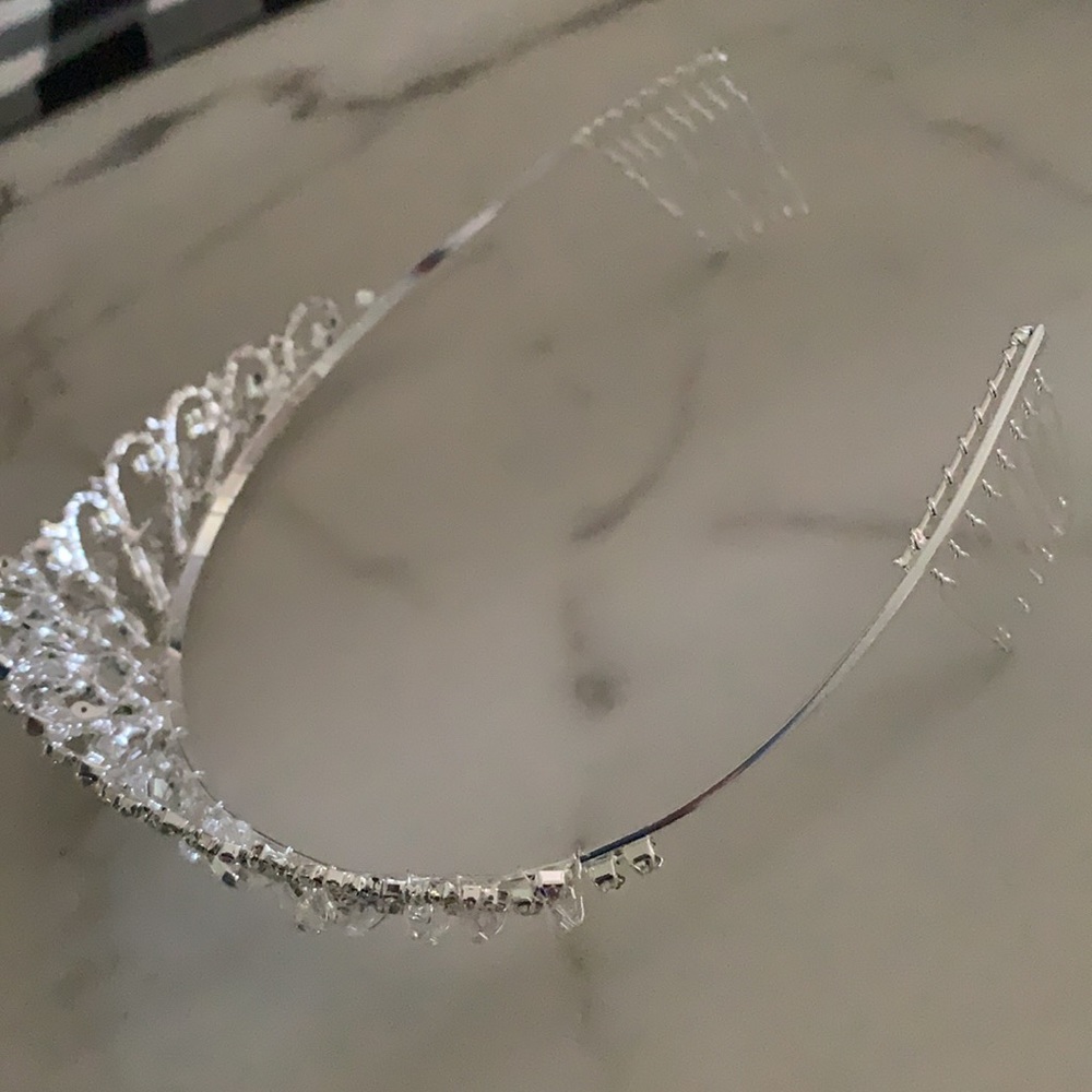 Tiara - Picture 3 of 3
